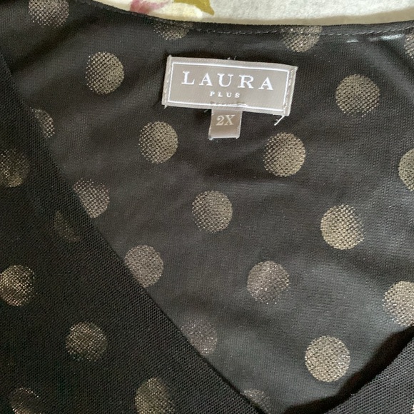 3/4 length sheer sleeve blouse with gold dots and a sheer overlay - Picture 5 of 5